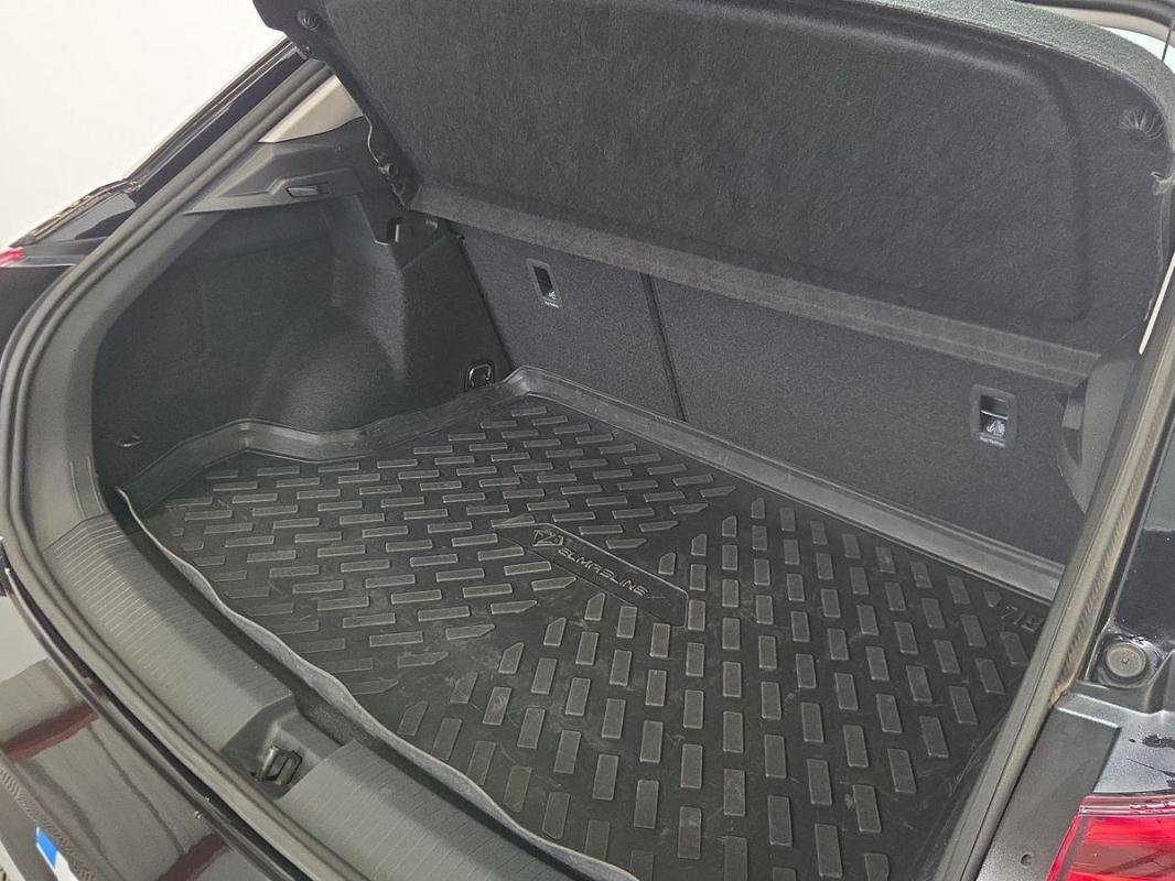 Volkswagen T-Roc - Photo 32