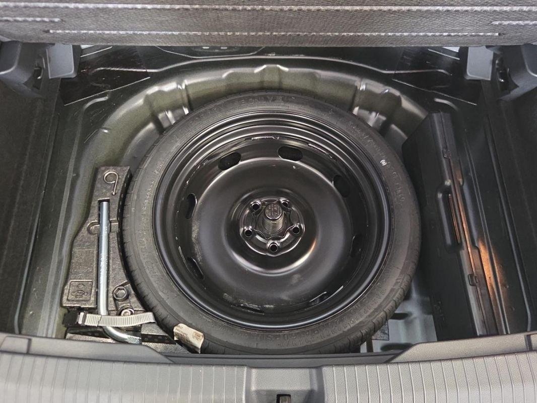 Volkswagen T-Roc - Photo 33