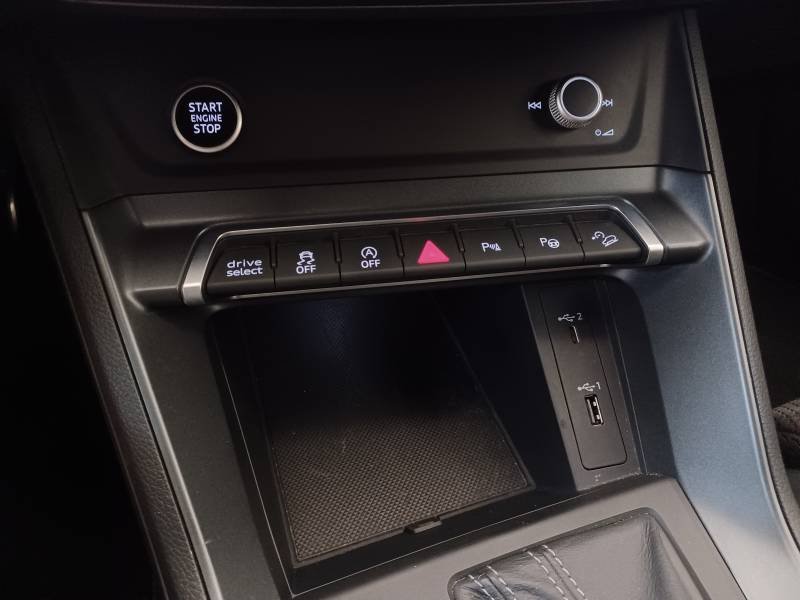 Audi Q3 - Photo 29