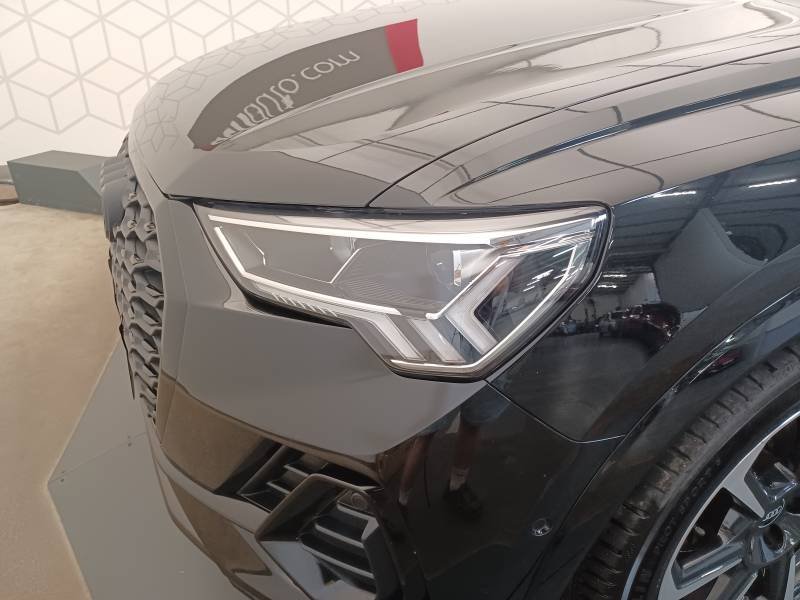 Audi Q3 - Photo 34