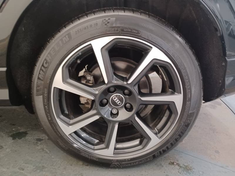 Audi Q3 - Photo 8