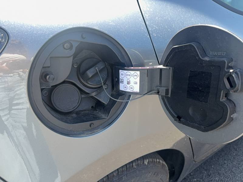 Renault Clio - Photo 23