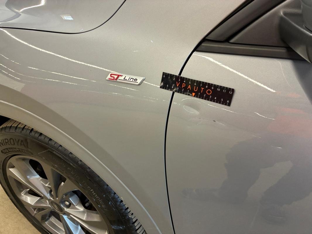 Ford Kuga - Photo 17