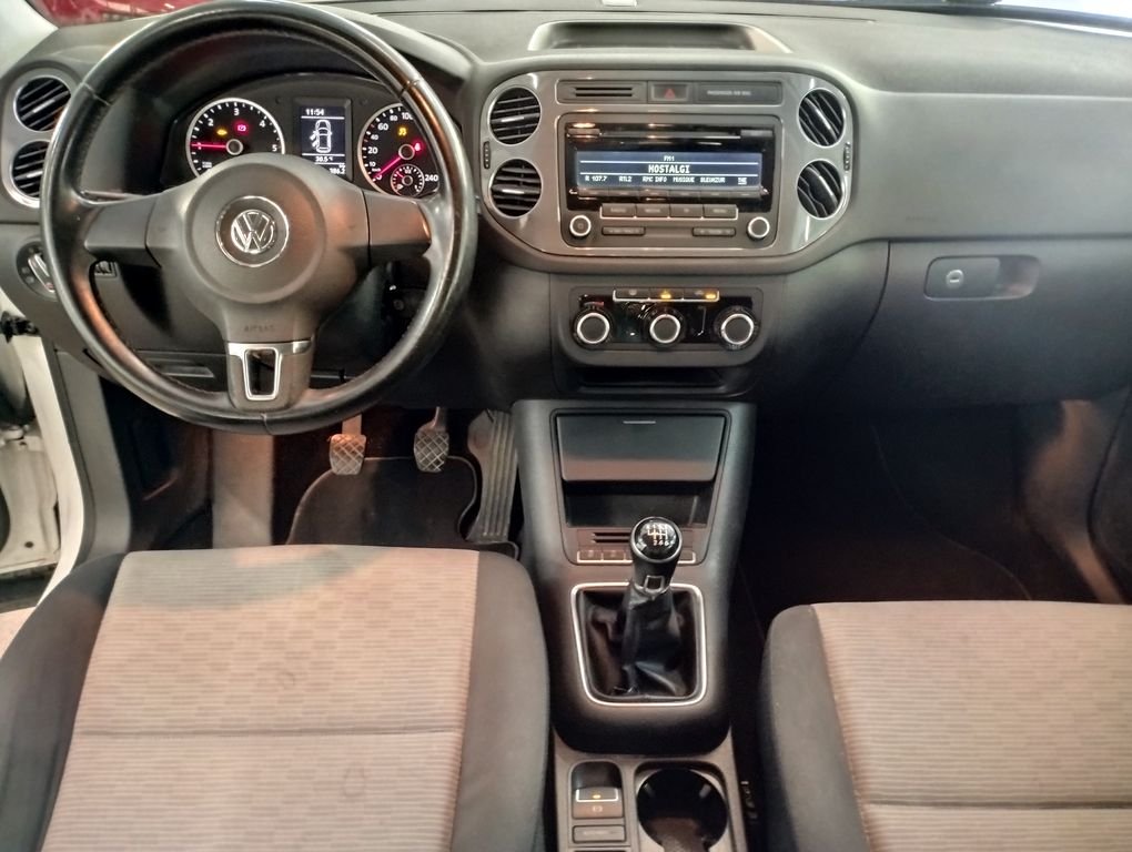 Volkswagen Tiguan - Photo 3