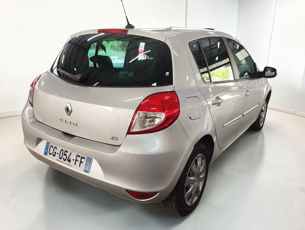 Renault Clio - Photo 2