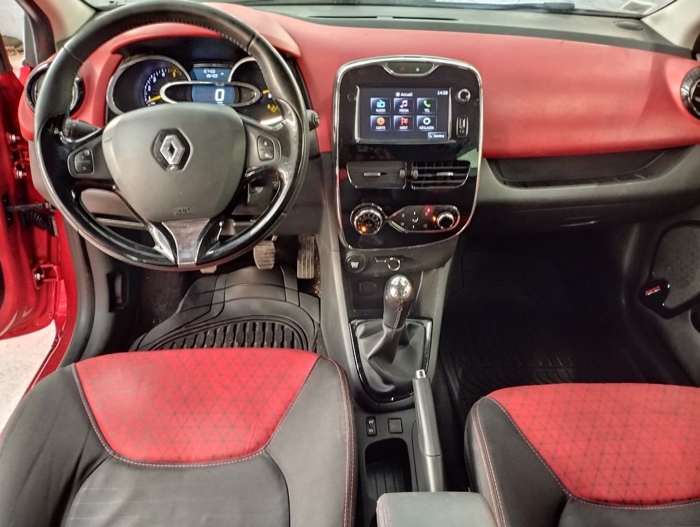 Renault Clio - Photo 3