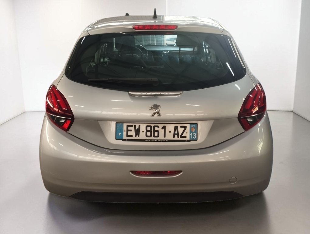 Peugeot 208 - Photo 5