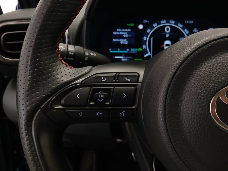 Toyota Yaris - Photo 14