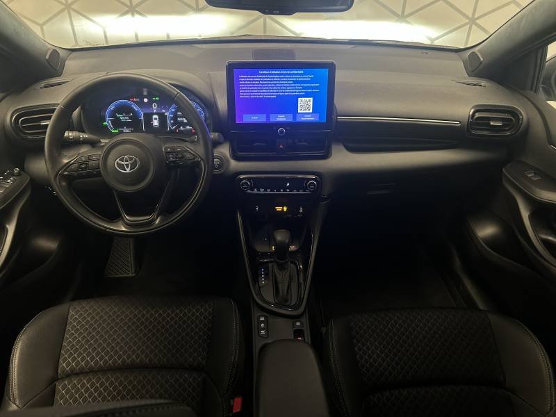 Toyota Yaris - Photo 11