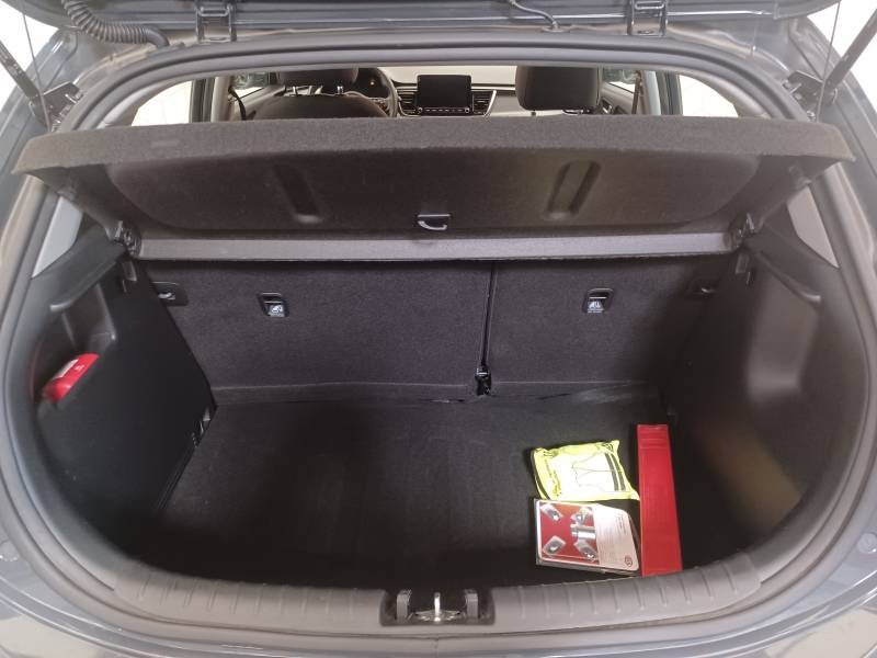 Kia Rio - Photo 16