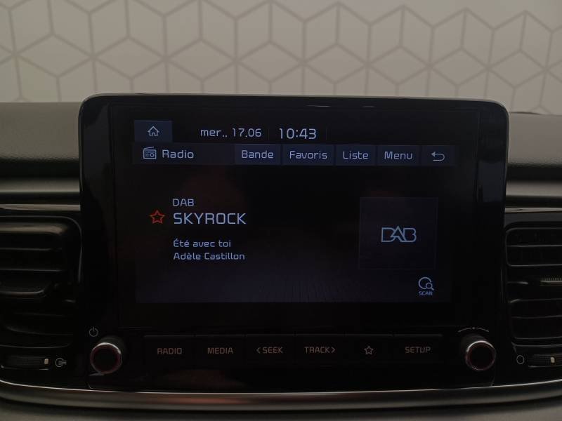 Kia Rio - Photo 19