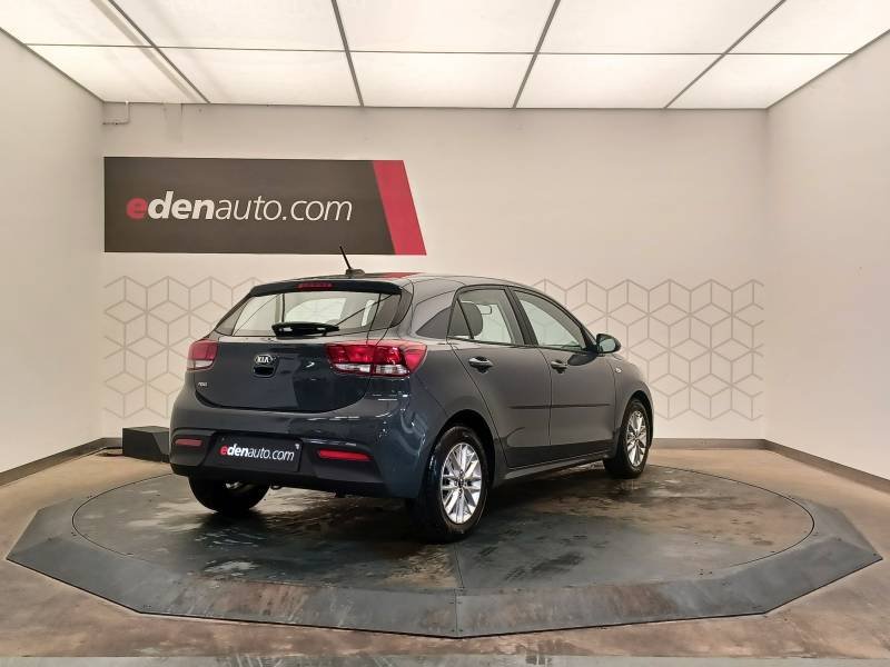 Kia Rio - Photo 2