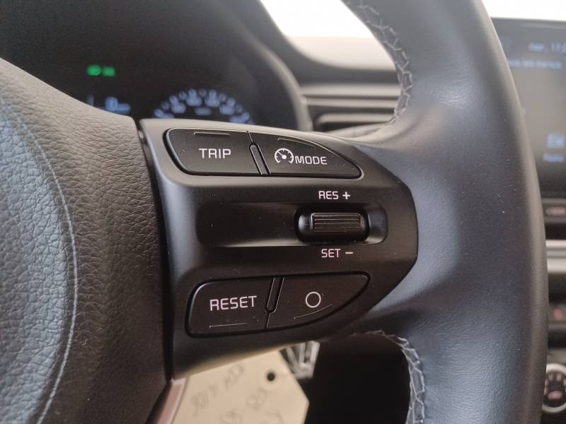Kia Rio - Photo 22