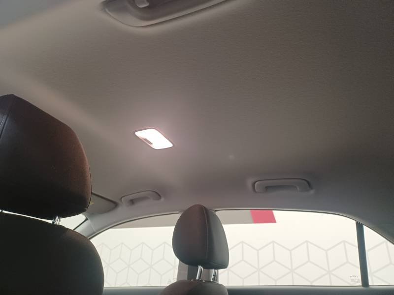 Kia Rio - Photo 30