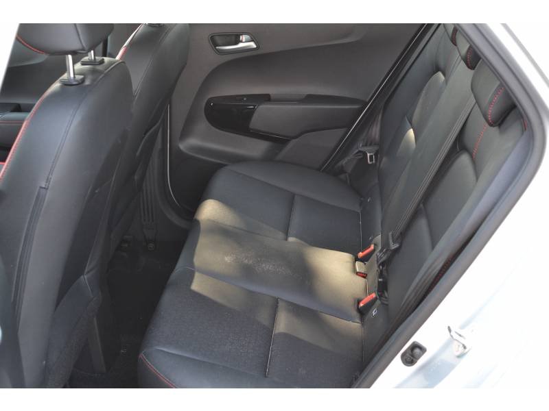 Kia Picanto - Photo 23