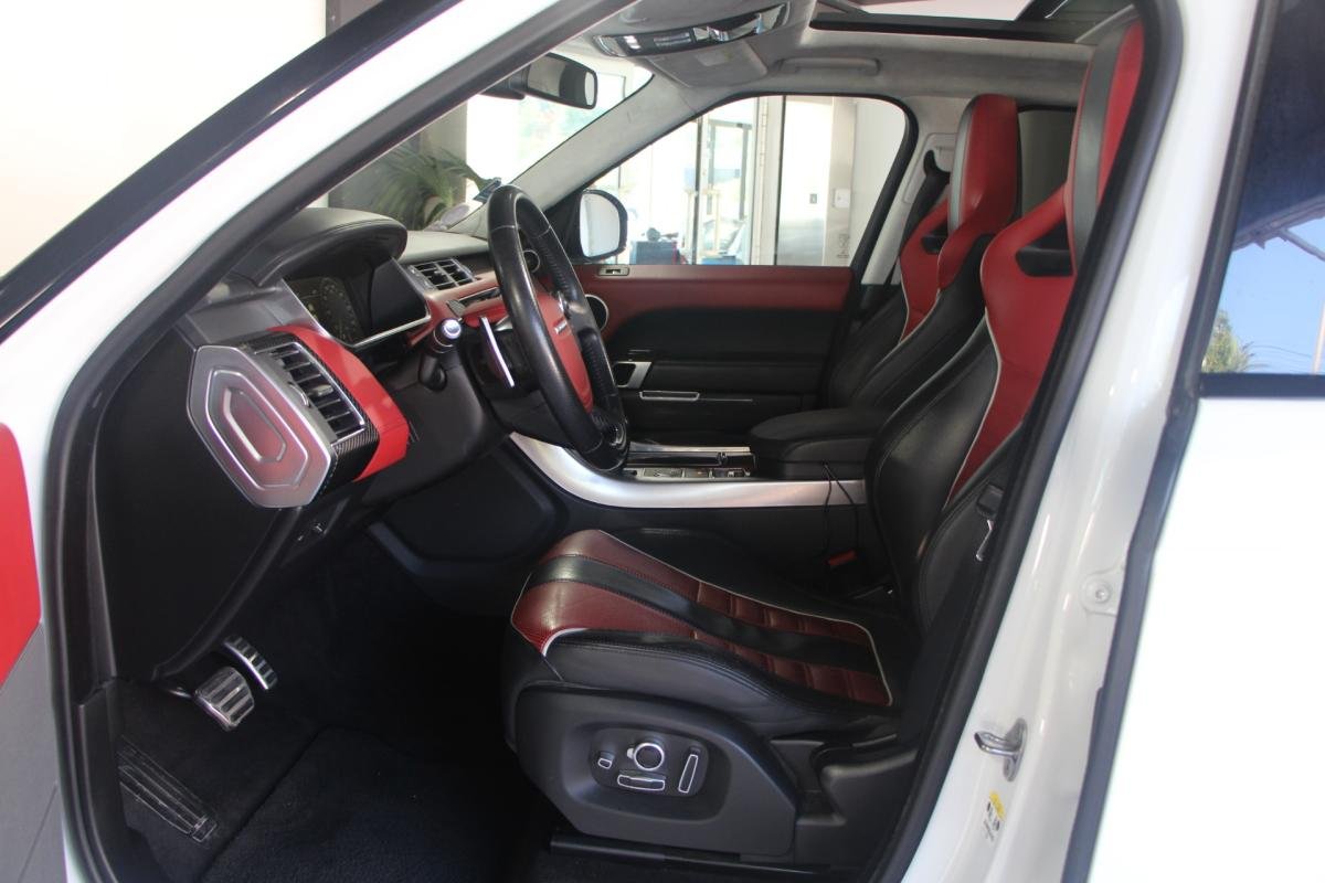 Land Rover Range Rover Sport - Photo 8