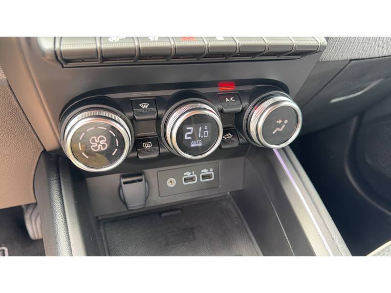 Renault Clio - Photo 24