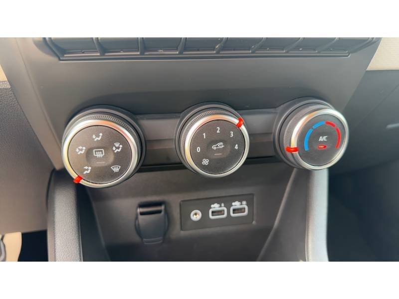 Renault Clio - Photo 21