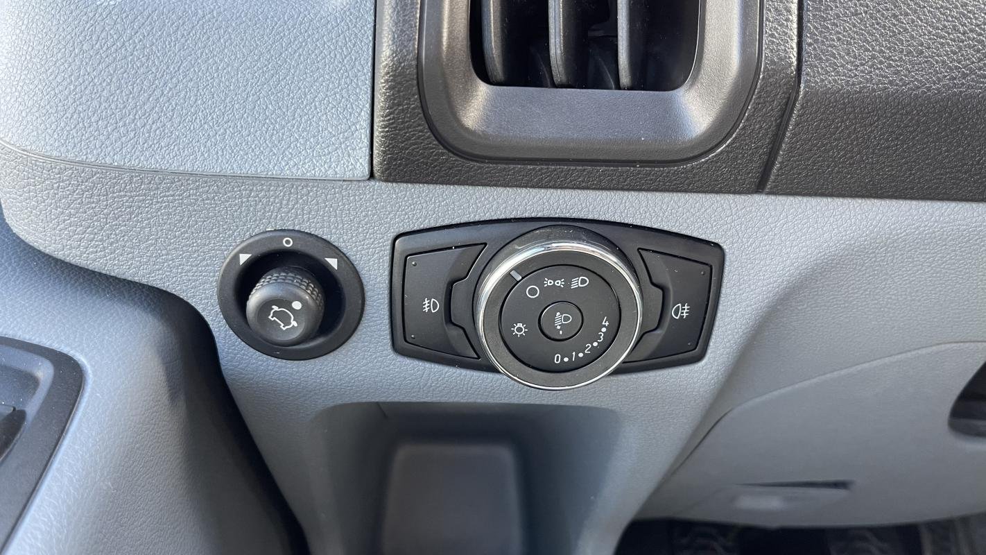 Ford Transit - Photo 17