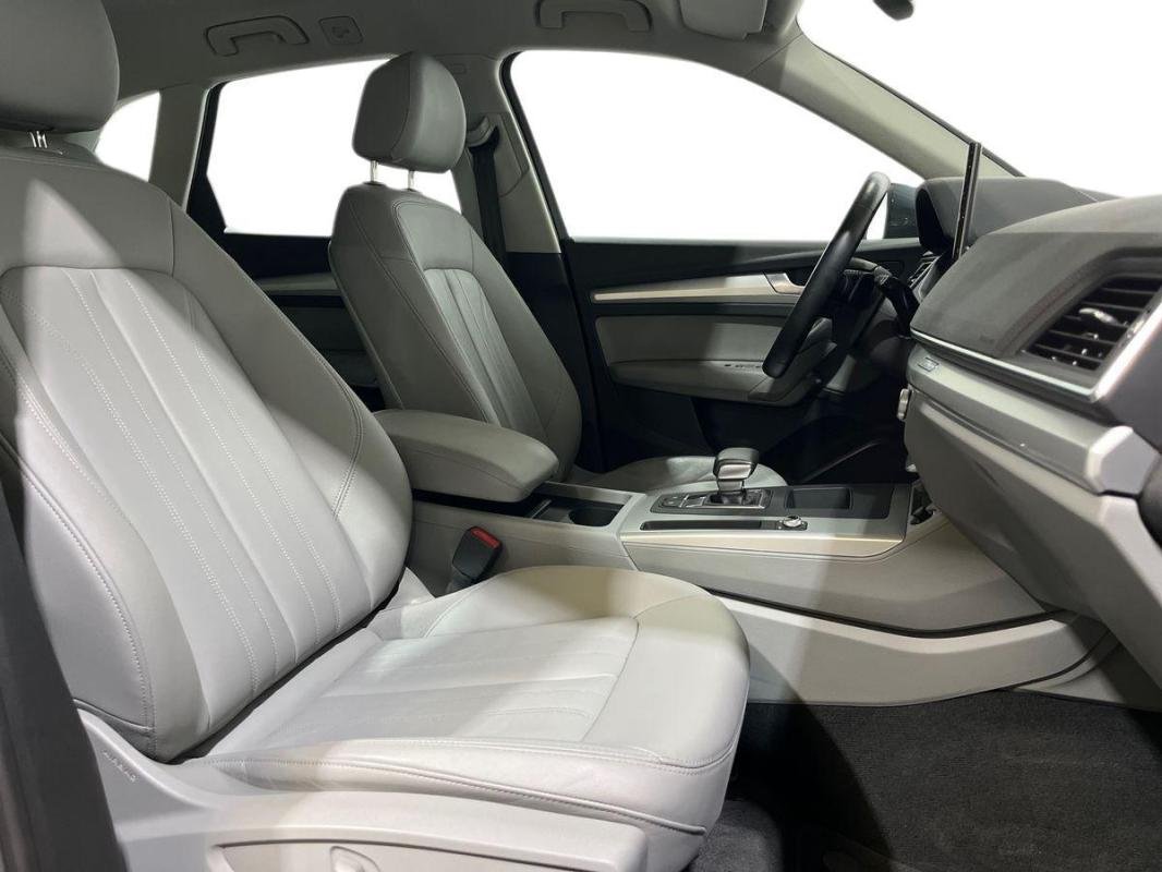 Audi Q5 - Photo 13