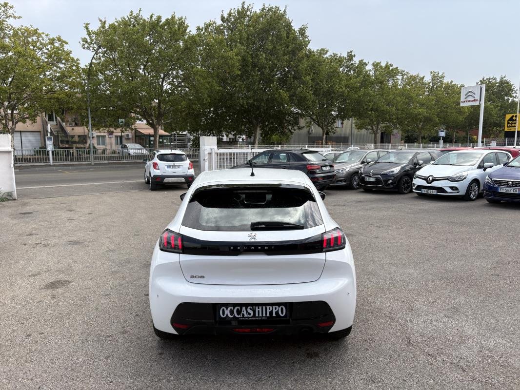Peugeot 208 - Photo 2