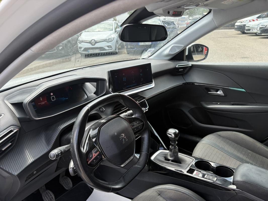 Peugeot 208 - Photo 7