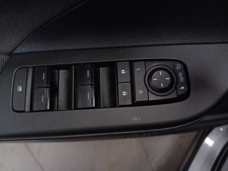 Toyota C-HR - Photo 16