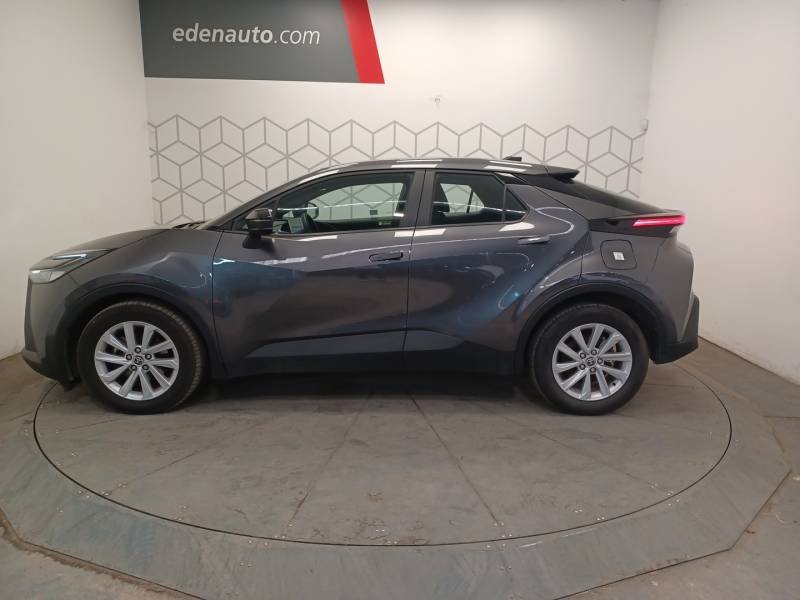 Toyota C-HR - Photo 2