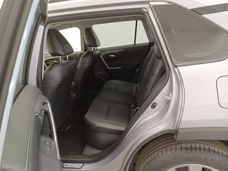 Toyota RAV4 - Photo 13