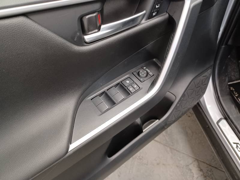 Toyota RAV4 - Photo 14