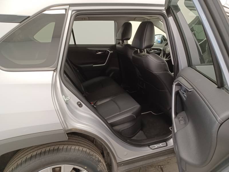 Toyota RAV4 - Photo 24