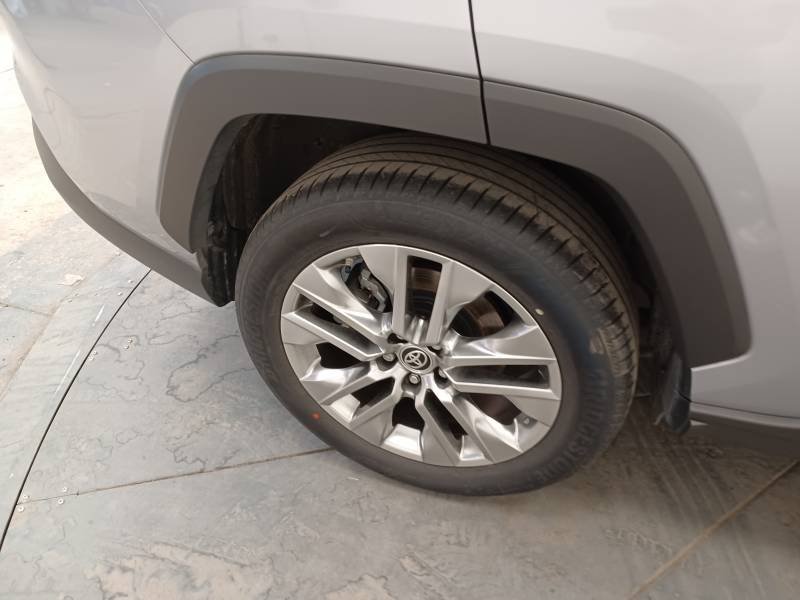 Toyota RAV4 - Photo 30