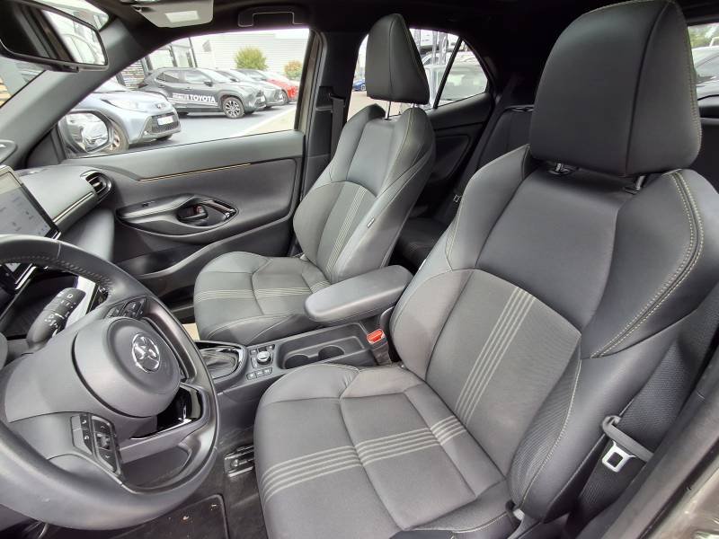 Toyota Yaris - Photo 12