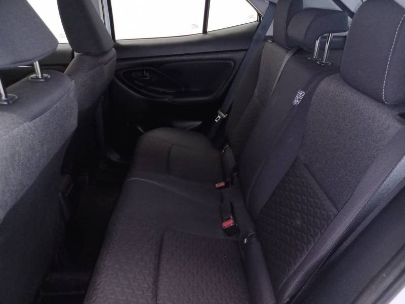 Toyota Yaris - Photo 13