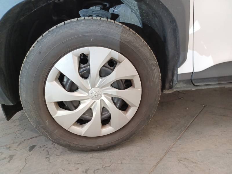 Toyota Yaris - Photo 9