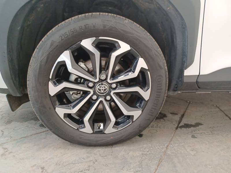 Toyota Yaris - Photo 9