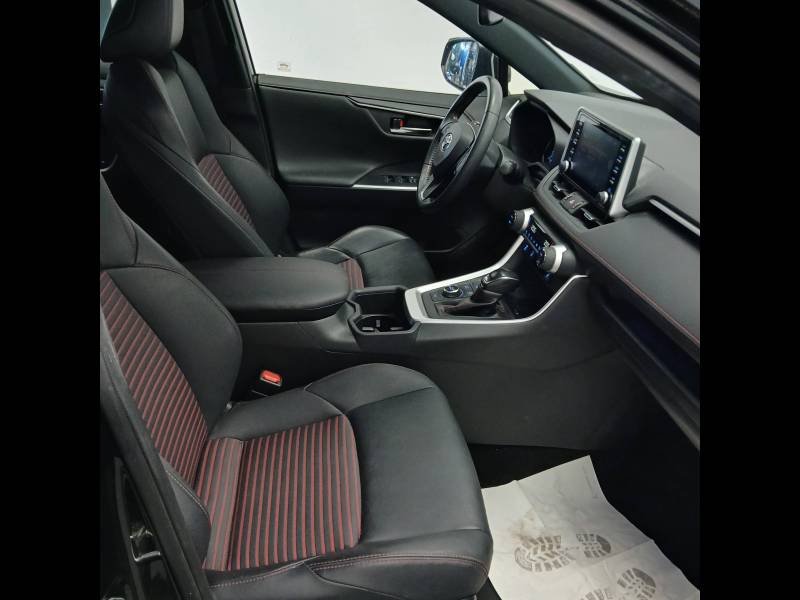Toyota RAV4 - Photo 12