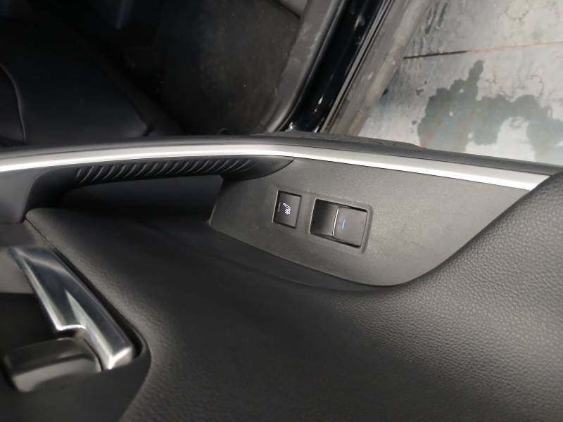 Toyota RAV4 - Photo 25