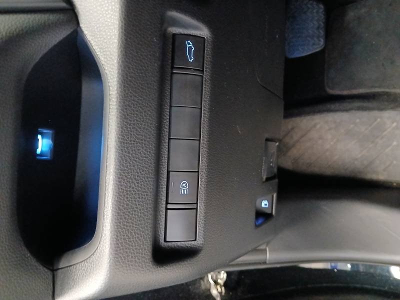Toyota RAV4 - Photo 28