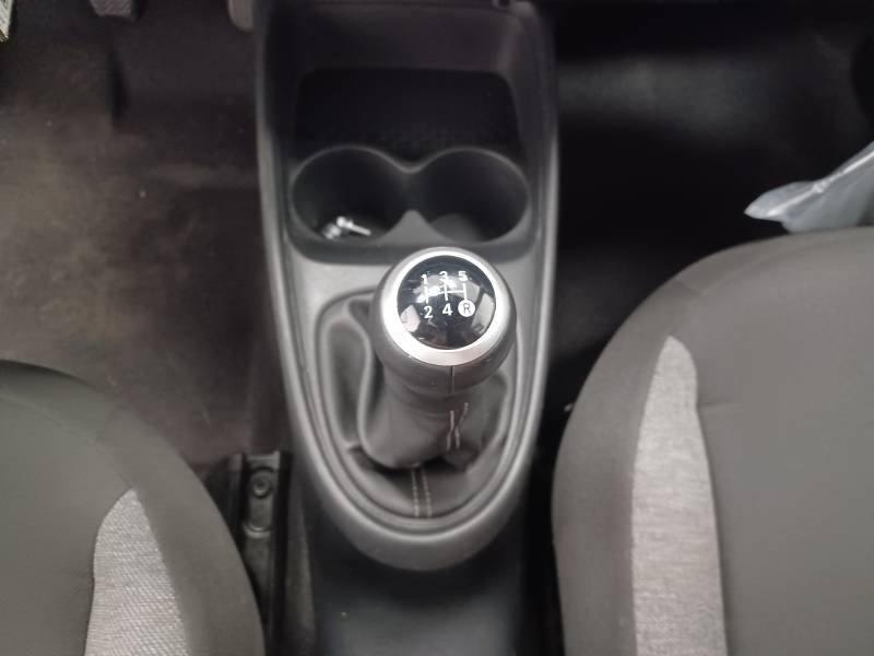 Toyota aygo x - Photo 17