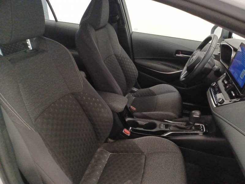 Toyota Corolla - Photo 12