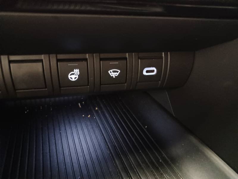 Toyota C-HR - Photo 21