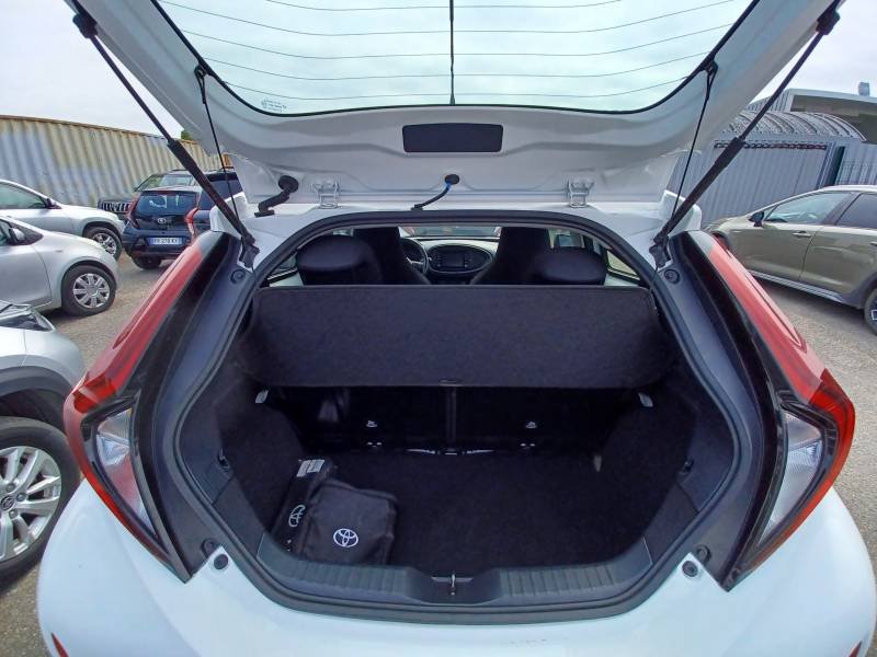 Toyota aygo x - Photo 8