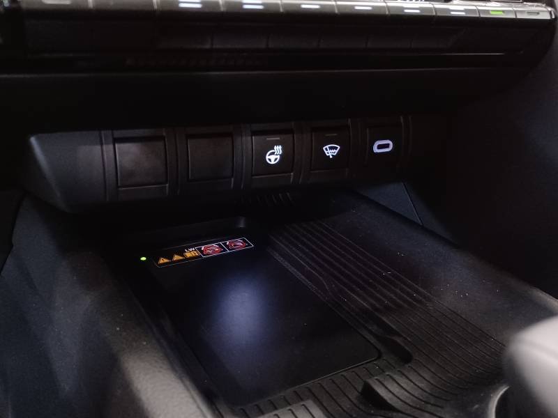 Toyota C-HR - Photo 23