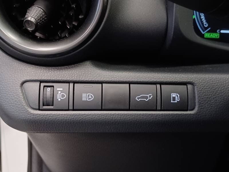 Toyota C-HR - Photo 25