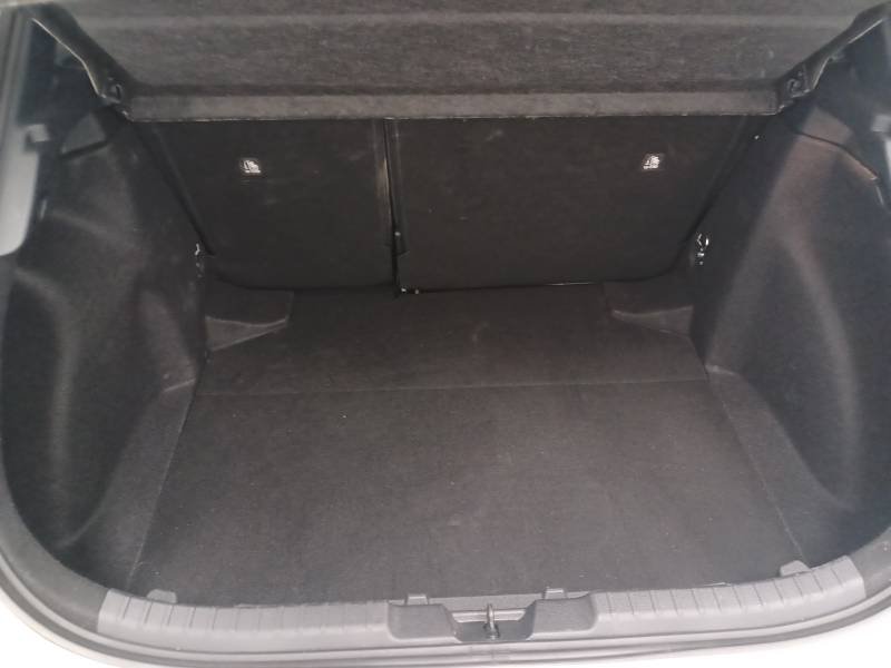 Toyota Corolla - Photo 16