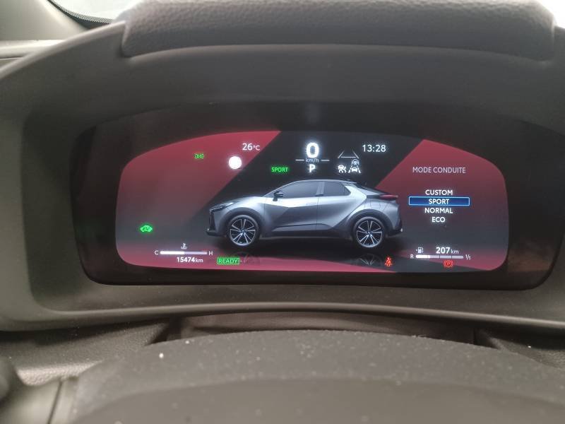 Toyota C-HR - Photo 24