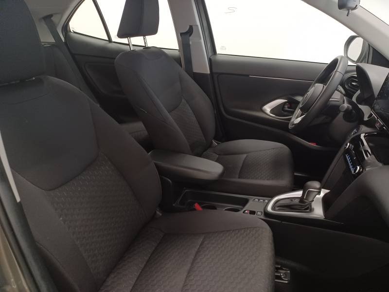 Toyota Yaris - Photo 12