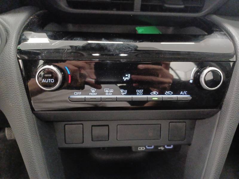 Toyota Yaris - Photo 21
