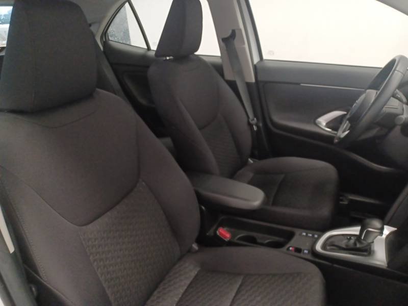 Toyota Yaris - Photo 12